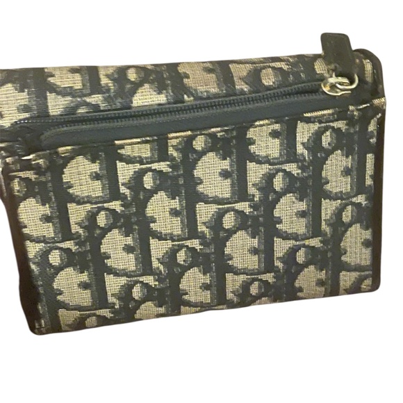 Authentic Christian Dior Beautiful Navy Blue and Beige Monogram Logo Wallet - Picture 7 of 16